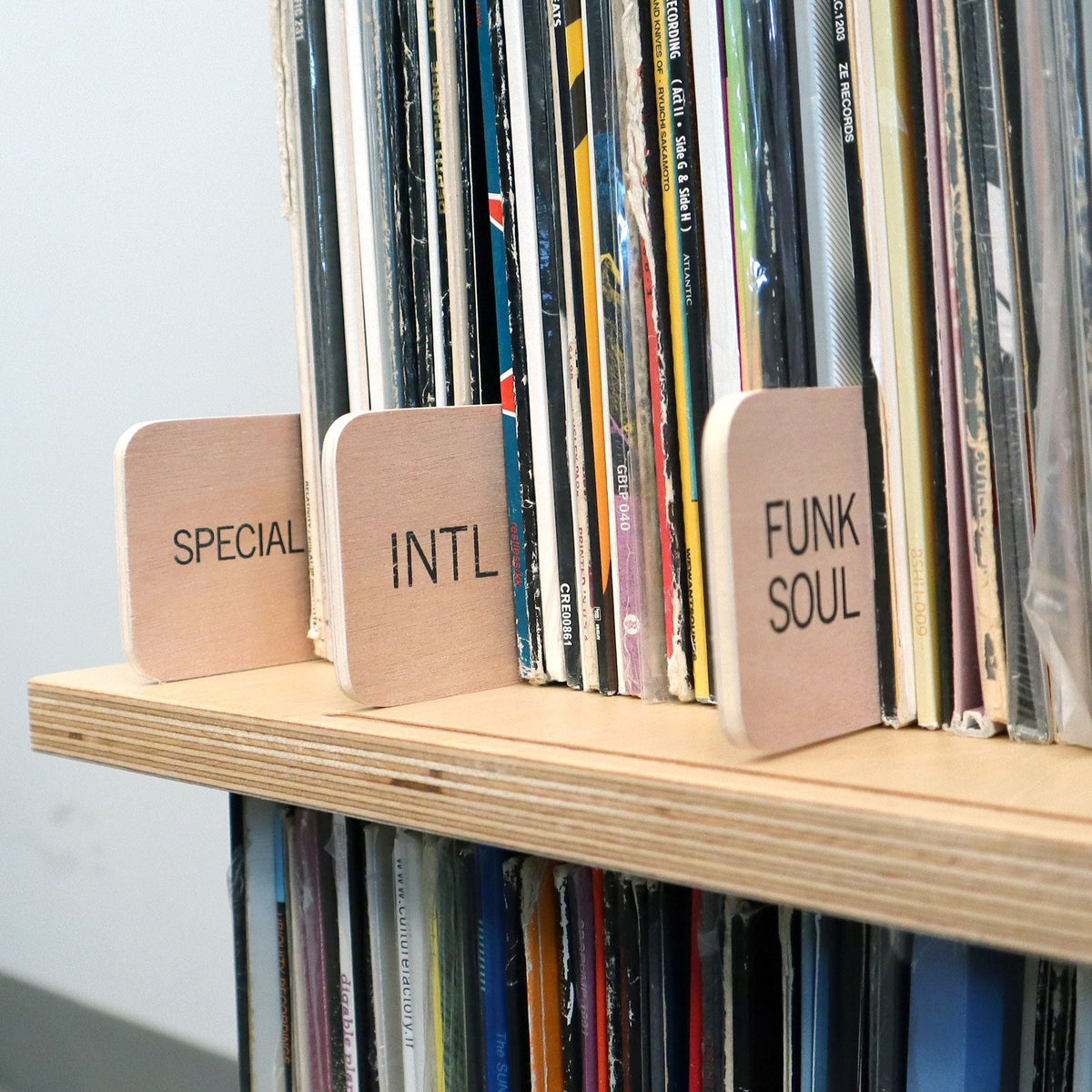 Séparateurs de vinyles en bois pour genre